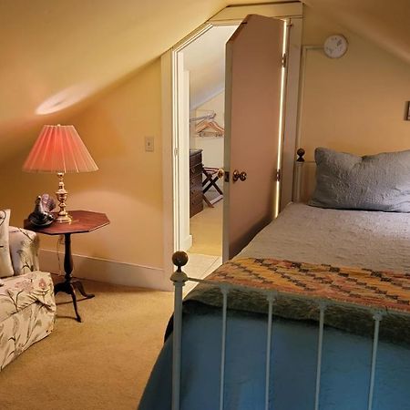 Strong House Inn Vergennes ภายนอก รูปภาพ