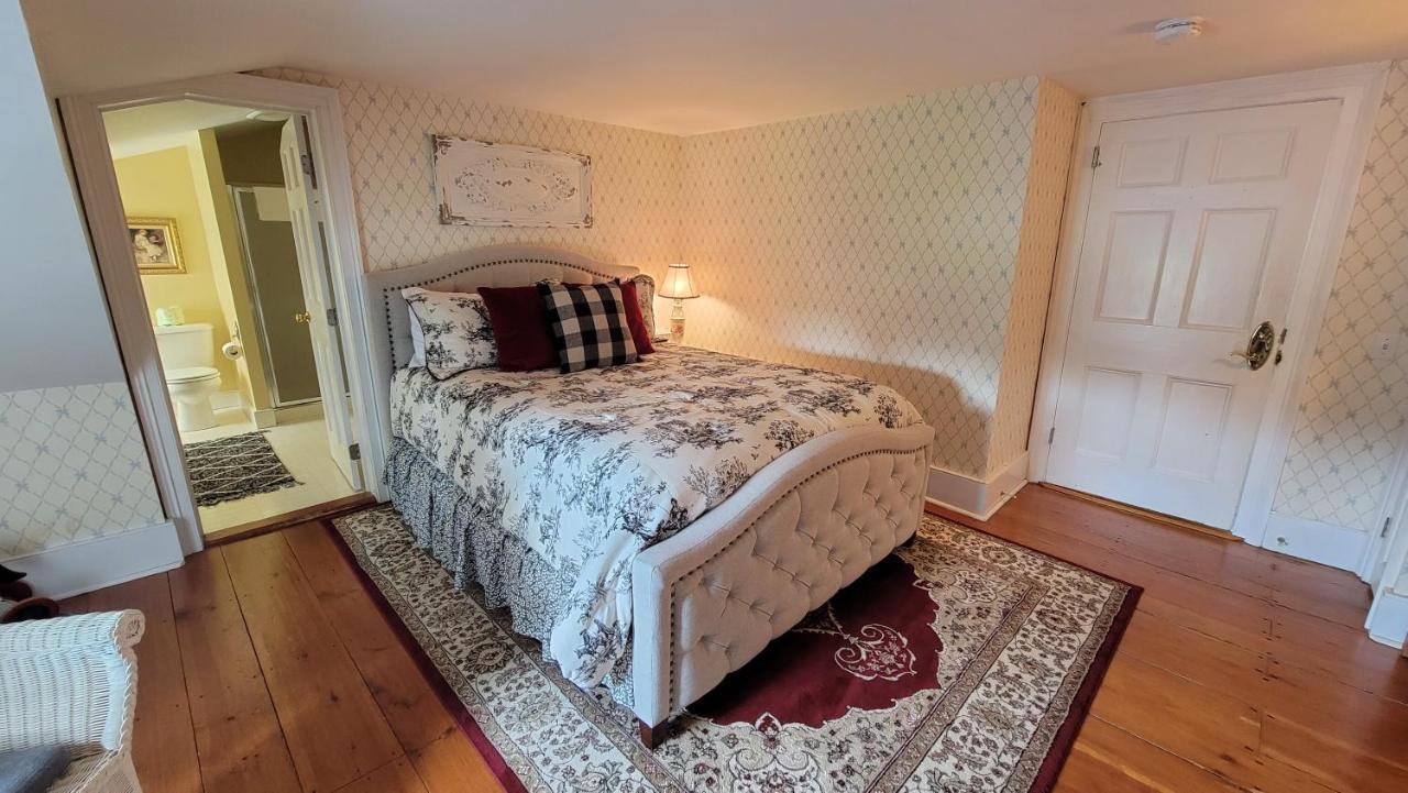 Strong House Inn Vergennes ภายนอก รูปภาพ