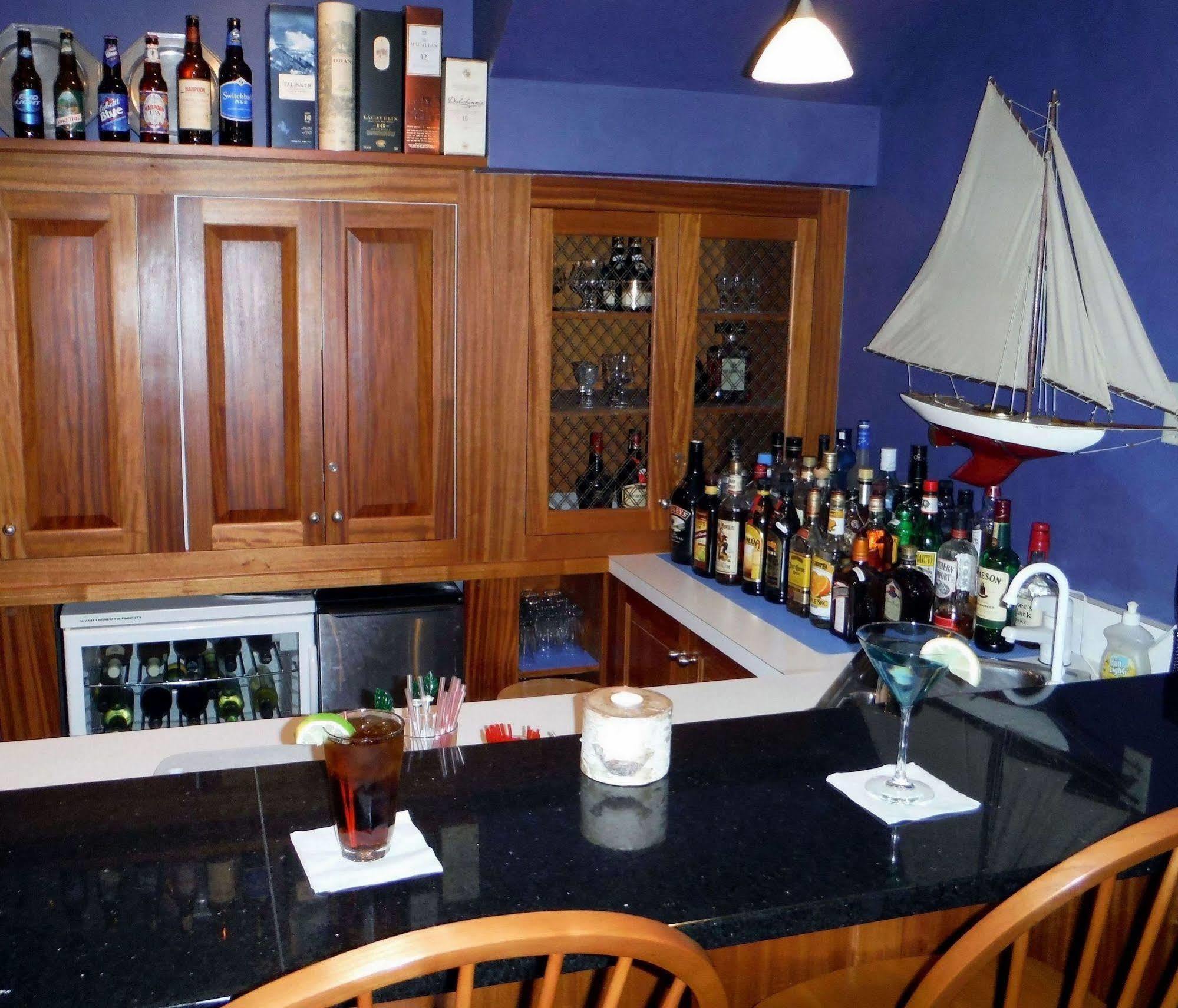 Strong House Inn Vergennes ภายนอก รูปภาพ