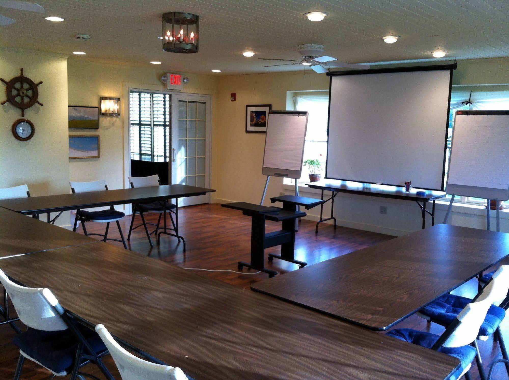 Strong House Inn Vergennes ภายนอก รูปภาพ