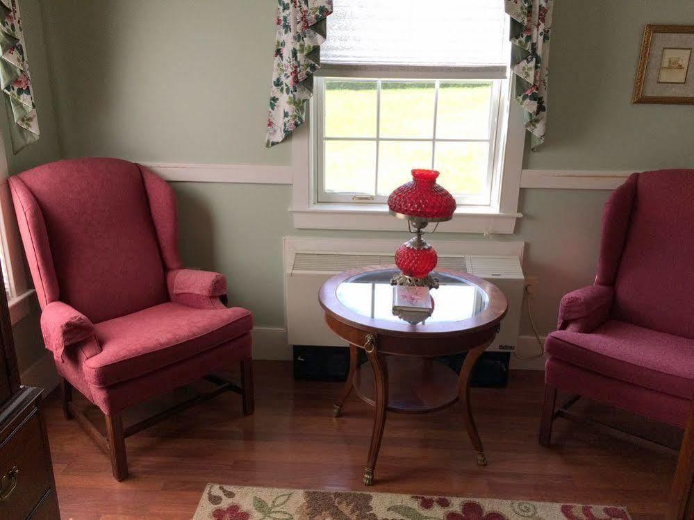 Strong House Inn Vergennes ภายนอก รูปภาพ