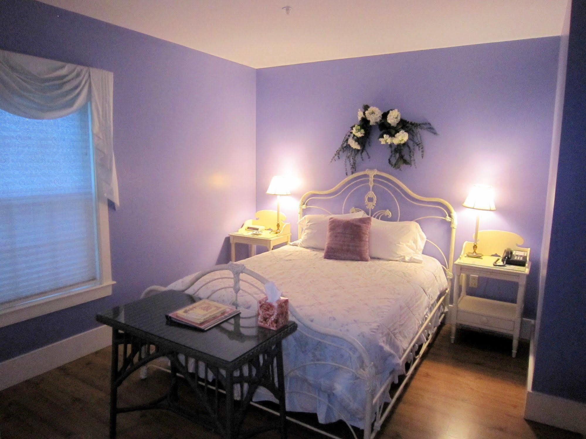 Strong House Inn Vergennes ภายนอก รูปภาพ
