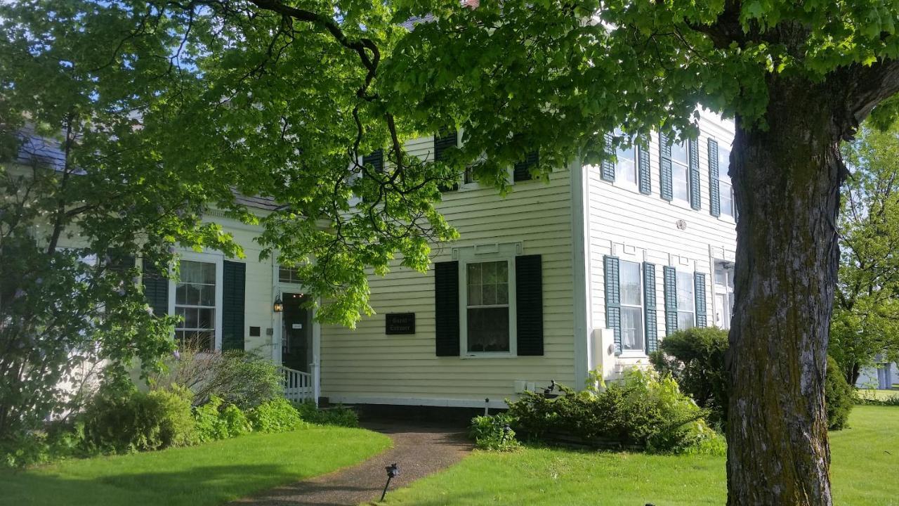 Strong House Inn Vergennes ภายนอก รูปภาพ