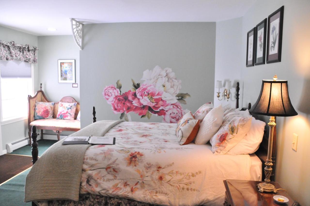 Strong House Inn Vergennes ภายนอก รูปภาพ
