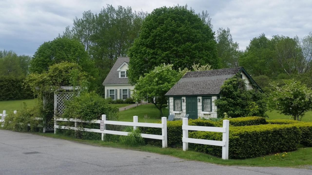 Strong House Inn Vergennes ภายนอก รูปภาพ