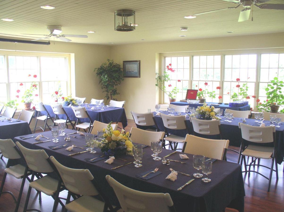 Strong House Inn Vergennes ภายนอก รูปภาพ